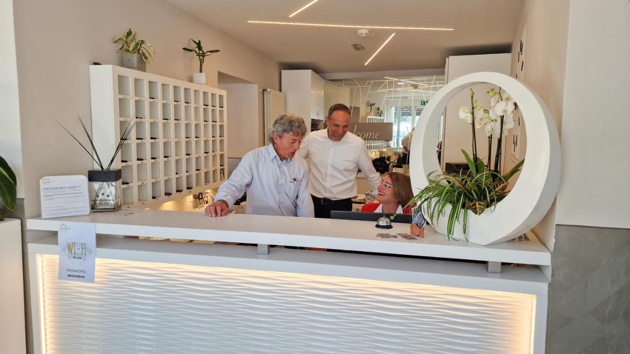 ורבאניה Albergo Pesce D'Oro מראה חיצוני תמונה