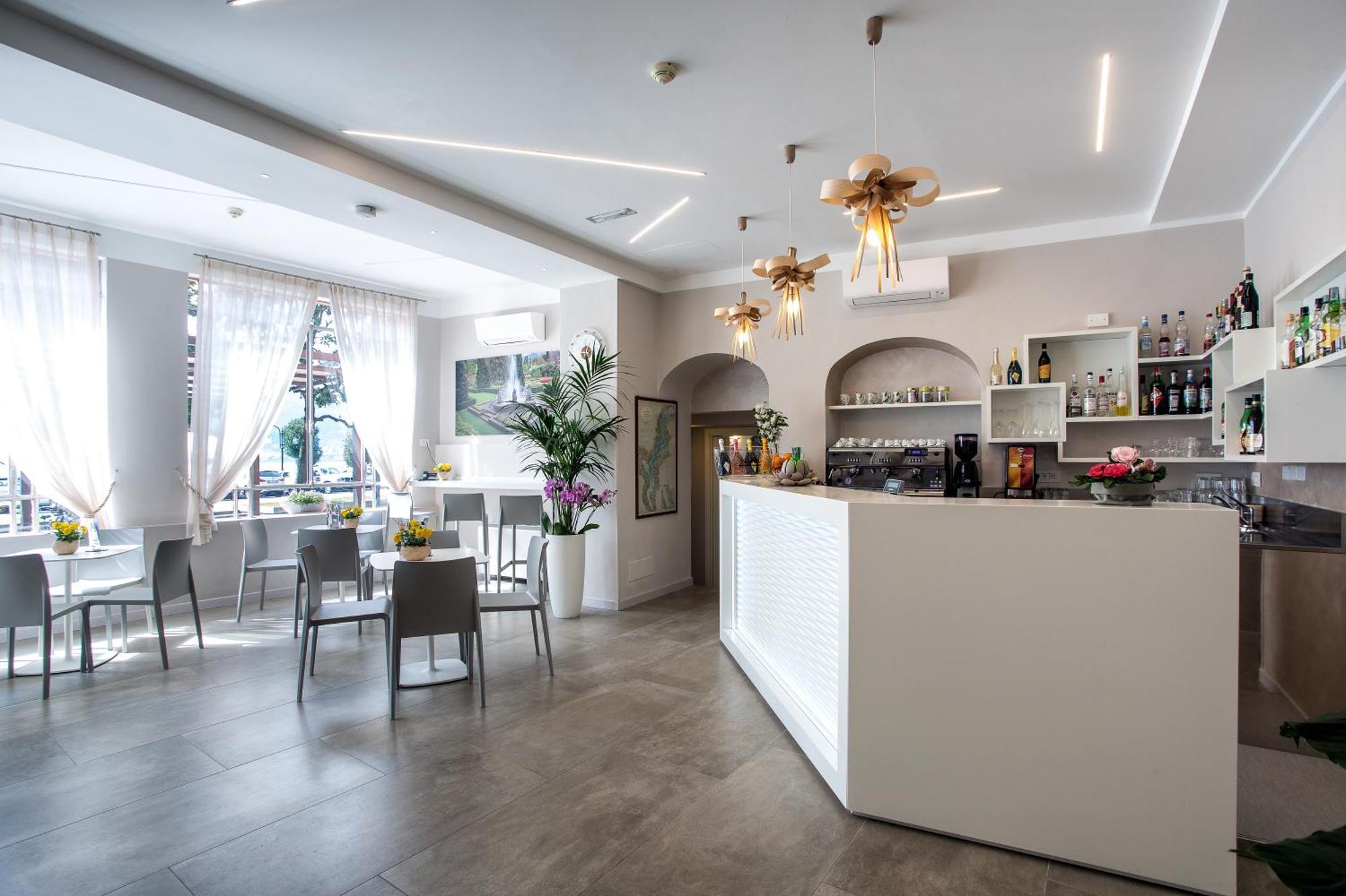 ורבאניה Albergo Pesce D'Oro מראה חיצוני תמונה