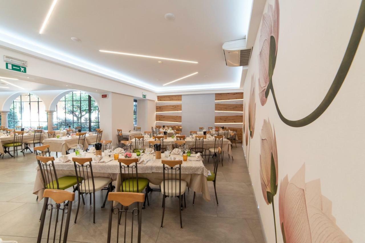 ורבאניה Albergo Pesce D'Oro מראה חיצוני תמונה